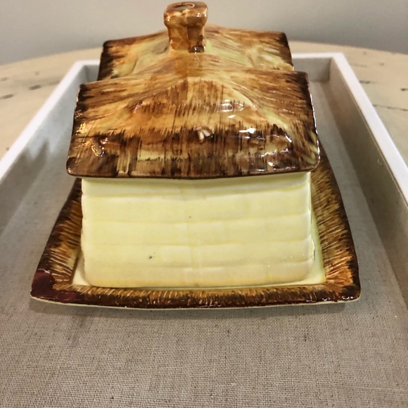 Keele St. Pottery, pre 1947, covered butter or cheese plate - Picture 4 of 12